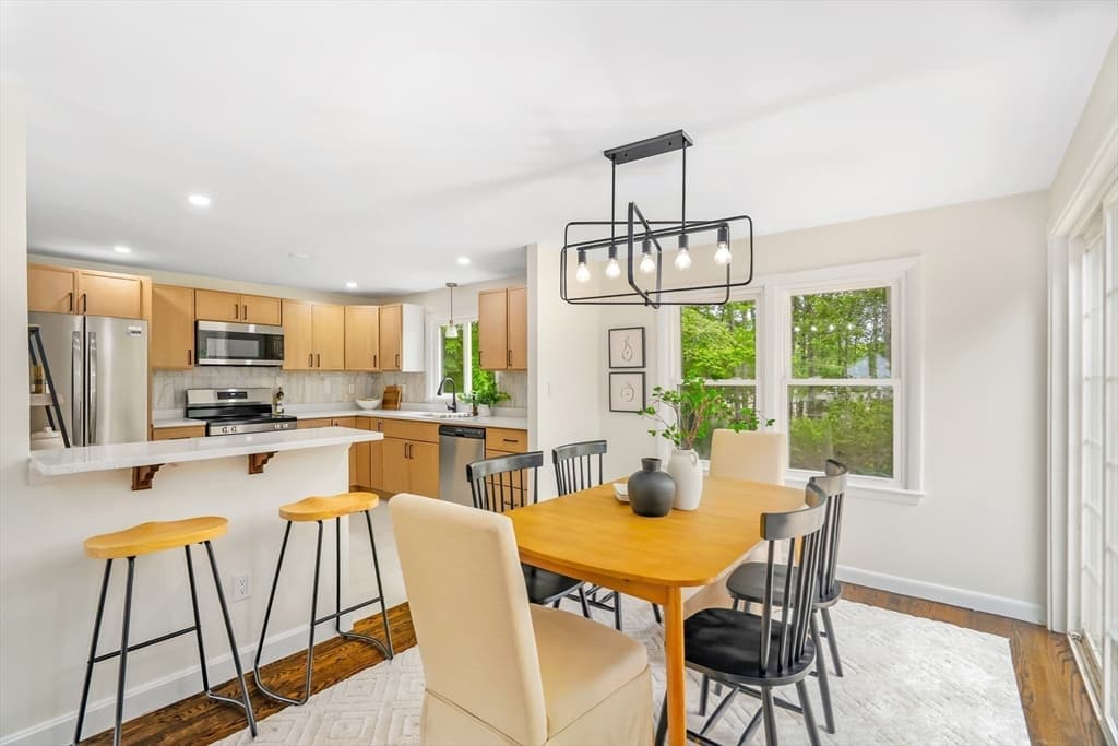 Casa em Attleboro — foto 6