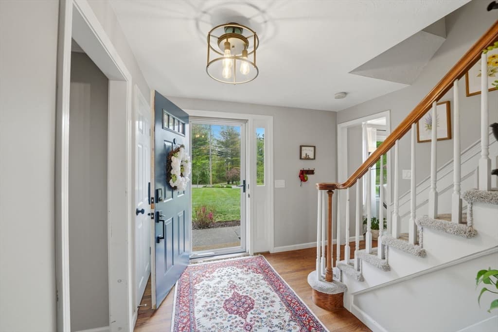 Casa em Northborough — foto 6