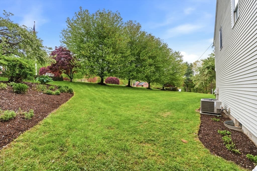 Casa em Northborough — foto 4