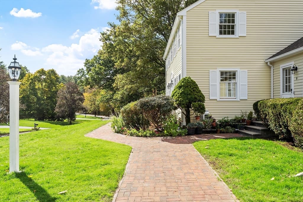 Casa em Westford — foto 3
