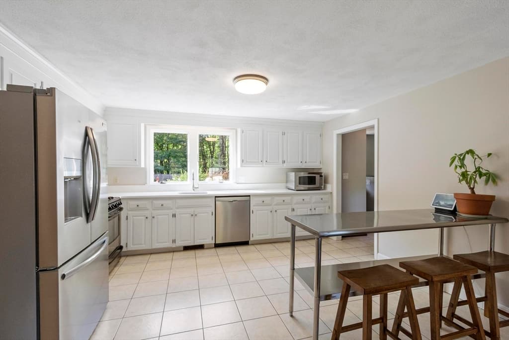 Casa em Westford — foto 8