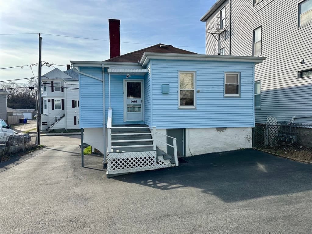 Casa em Fall River — foto 9