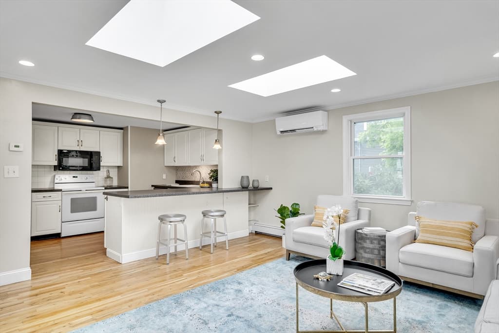Casa em Natick — foto 2