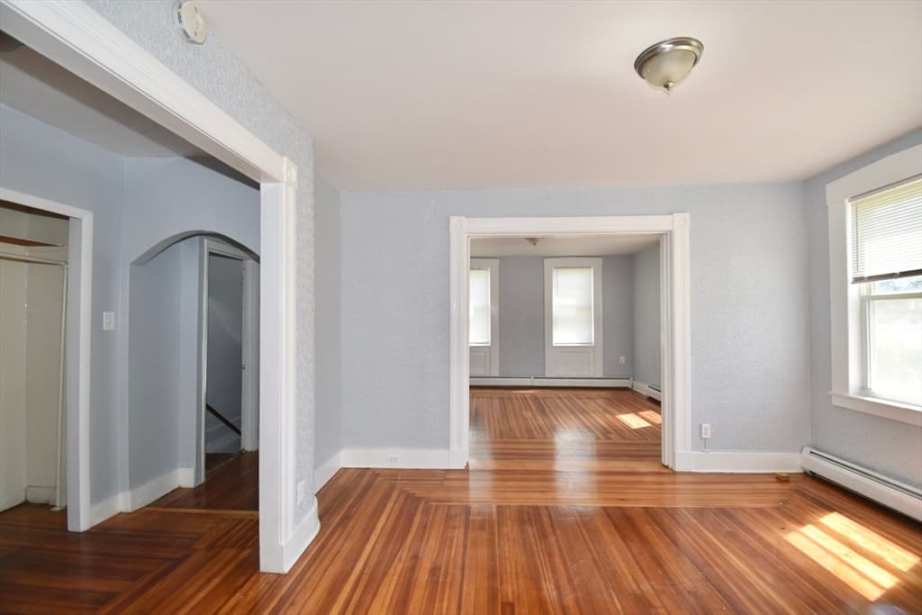 Multi-família em Chicopee — foto 6