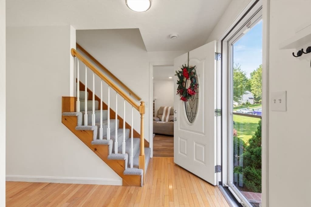 Casa em North Attleboro — foto 3