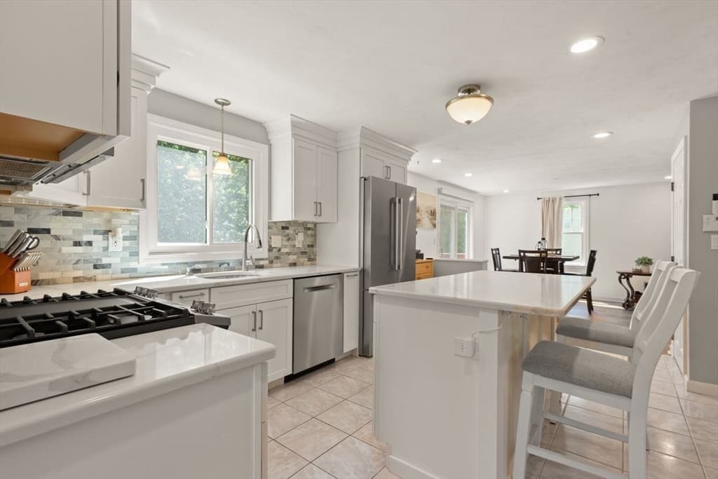 Casa em North Attleboro — foto 5