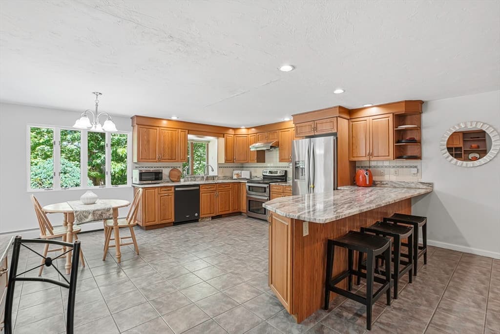 Casa em Hopkinton — foto 6