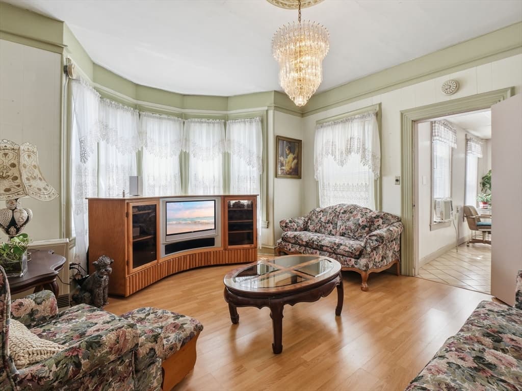 Multi-família em Lowell — foto 4