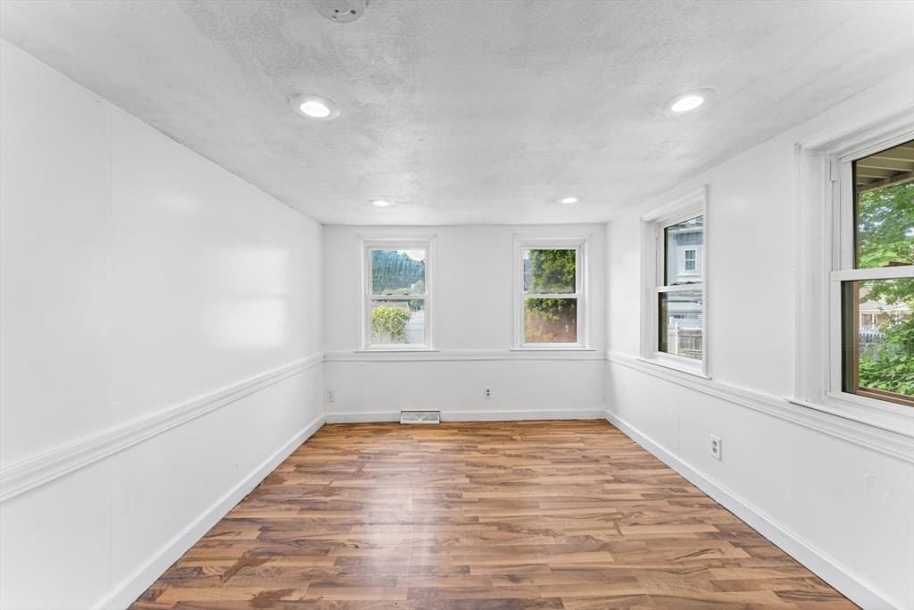 Casa em Marlborough — foto 4
