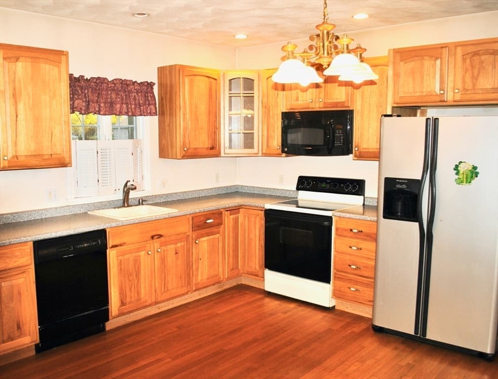 Multi-família em Stoneham — foto 5