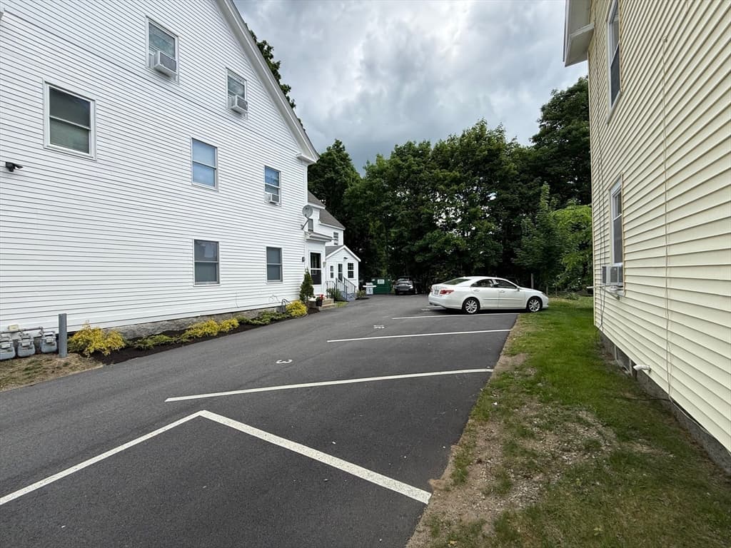 Multi-família em Hopkinton — foto 6