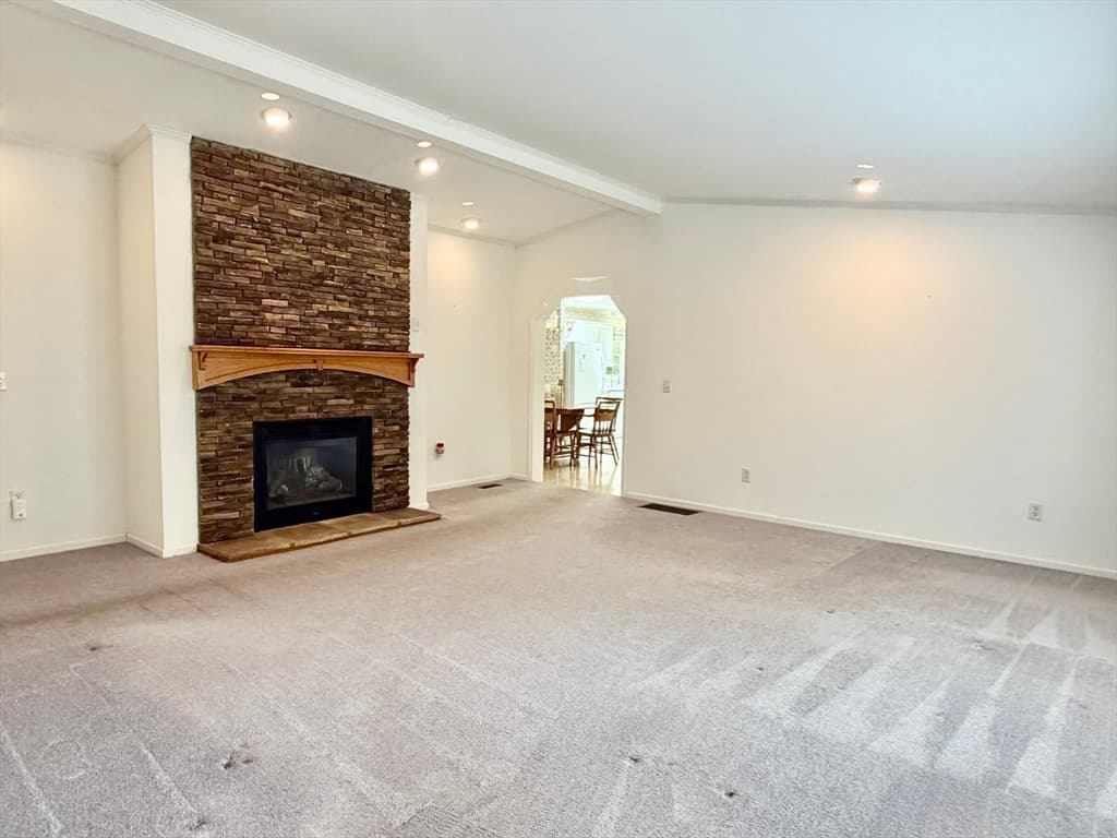 Casa em Middleboro — foto 6