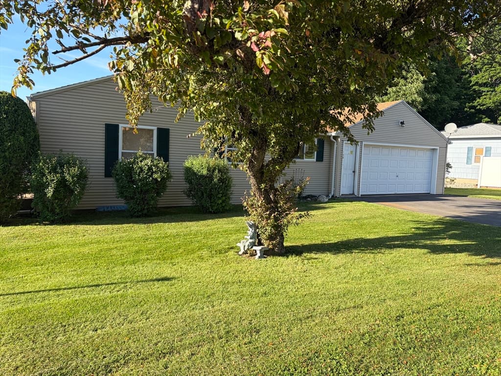 Casa em Belchertown — foto 2