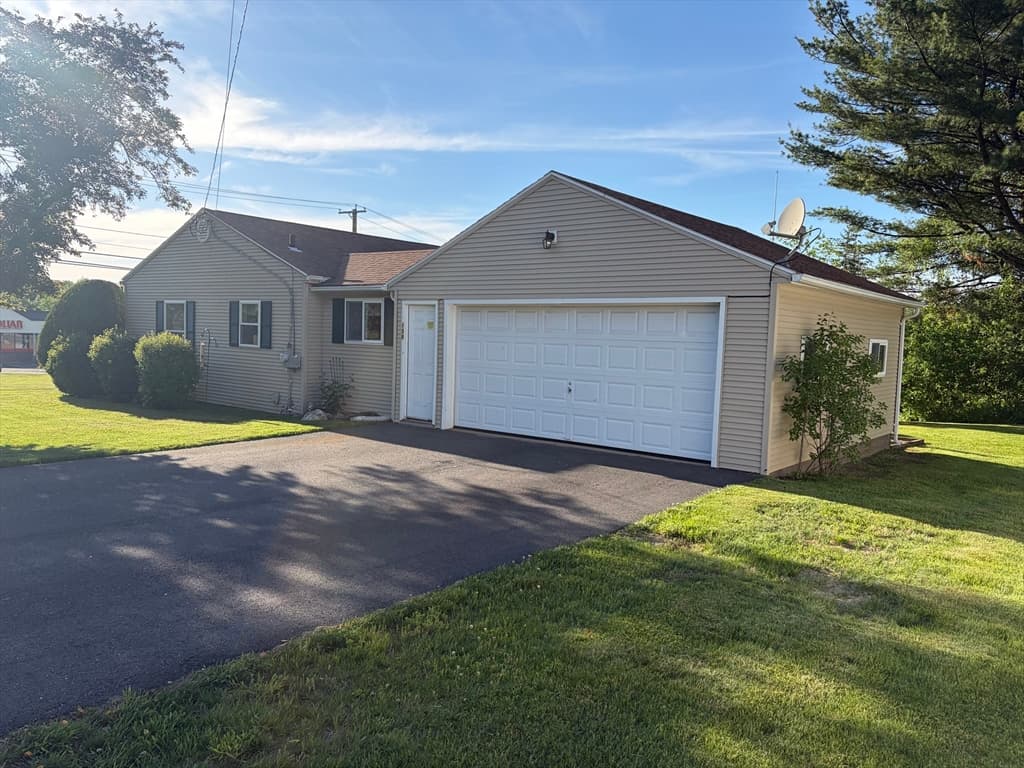 Casa em Belchertown — foto 3