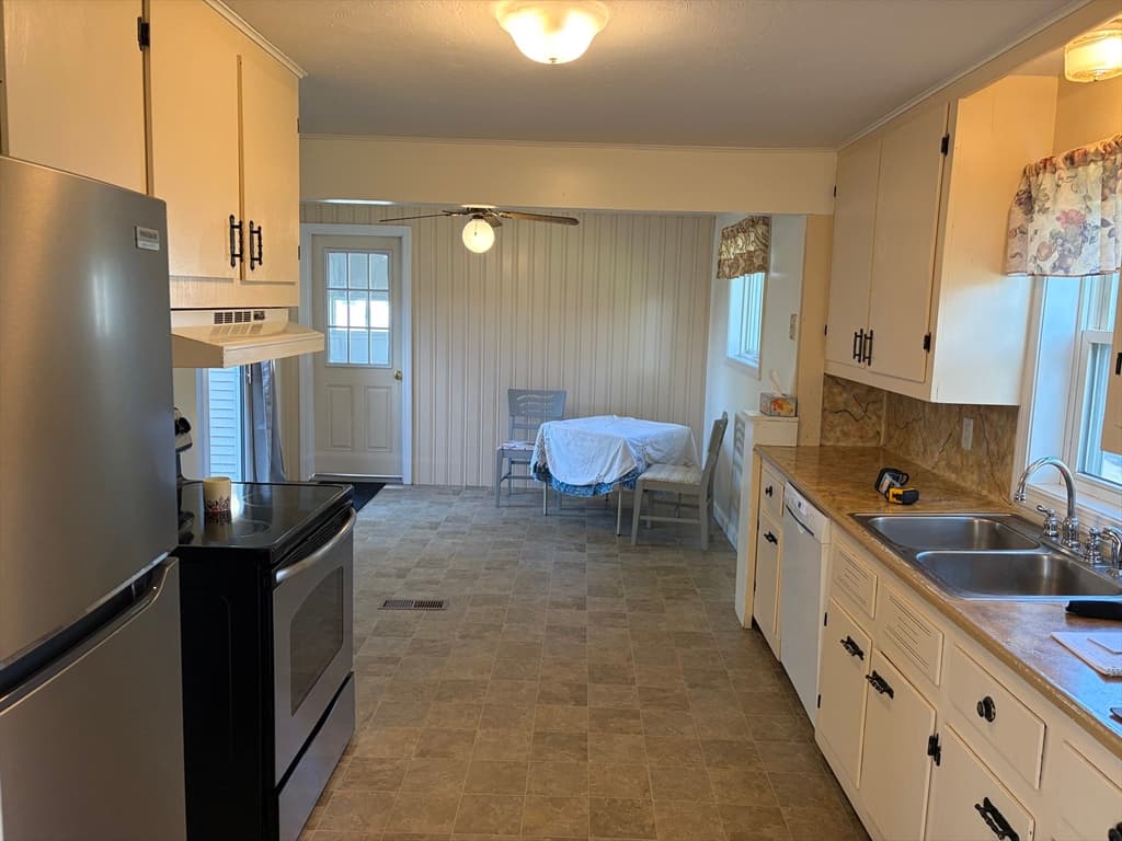 Casa em Belchertown — foto 8