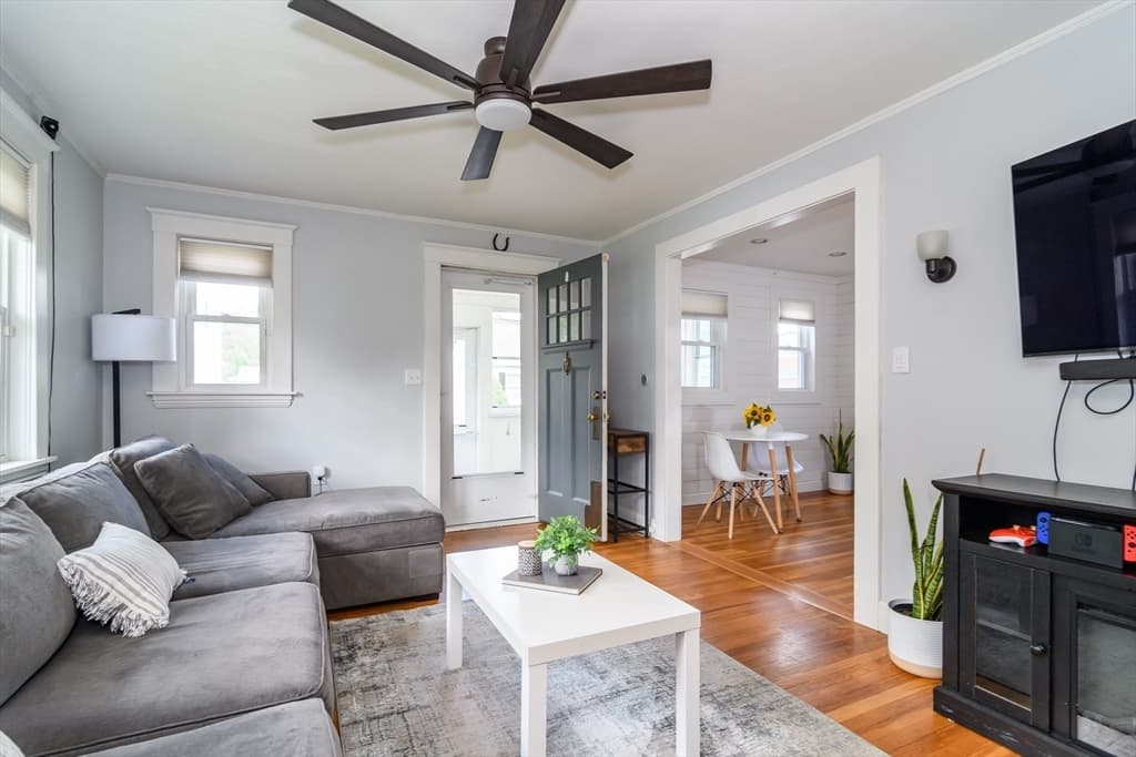 Casa em Natick — foto 6