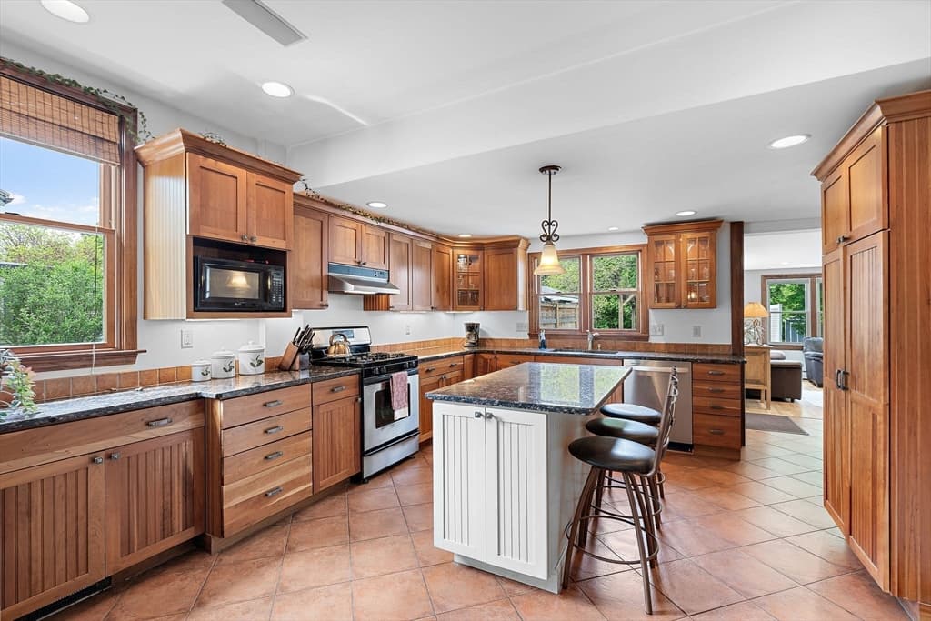 Casa em Maynard — foto 8