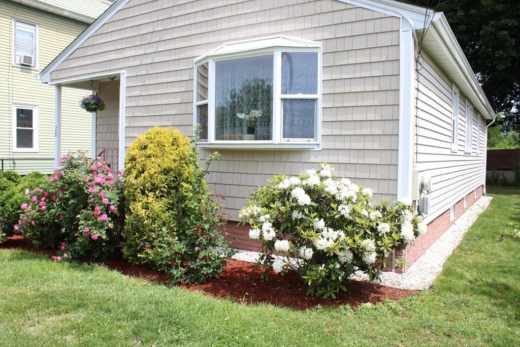 Casa em Chicopee — foto 2