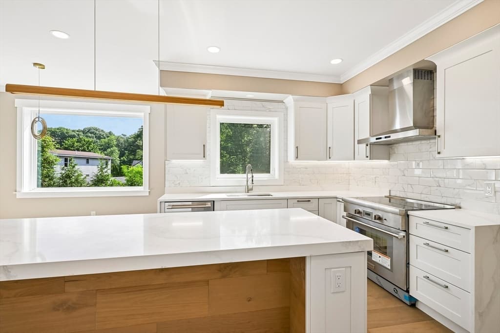 Casa em Natick — foto 9