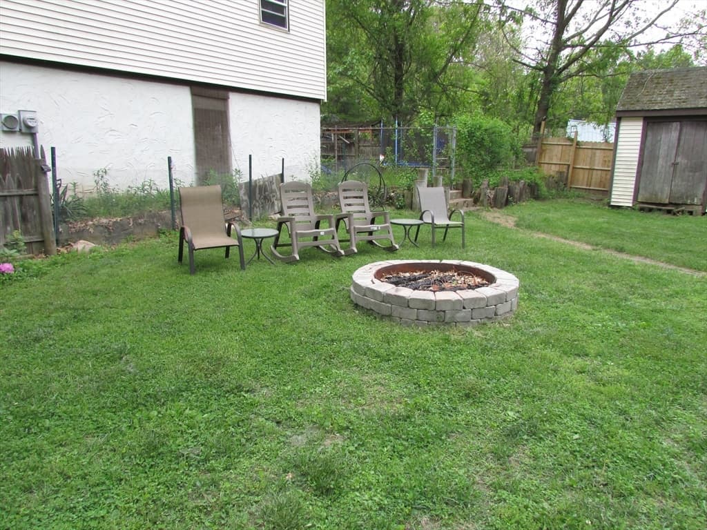 Casa em South Hadley — foto 9