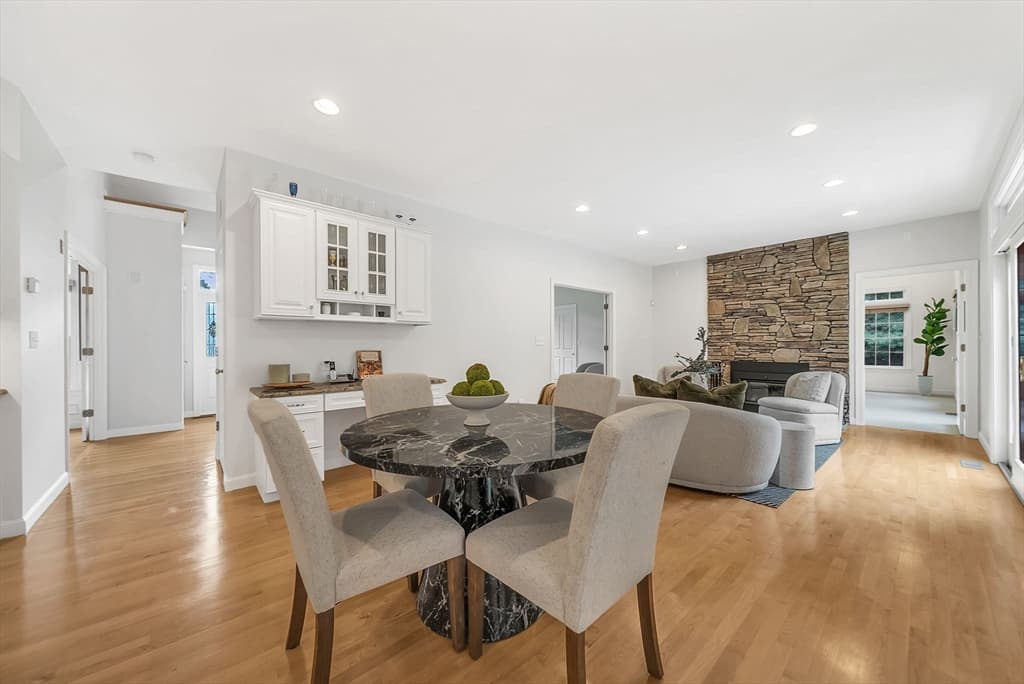 Casa em Framingham — foto 6