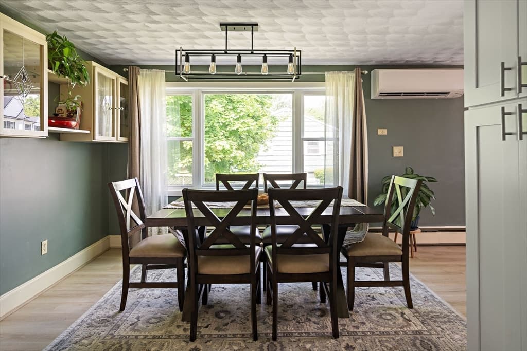 Casa em Woburn — foto 9