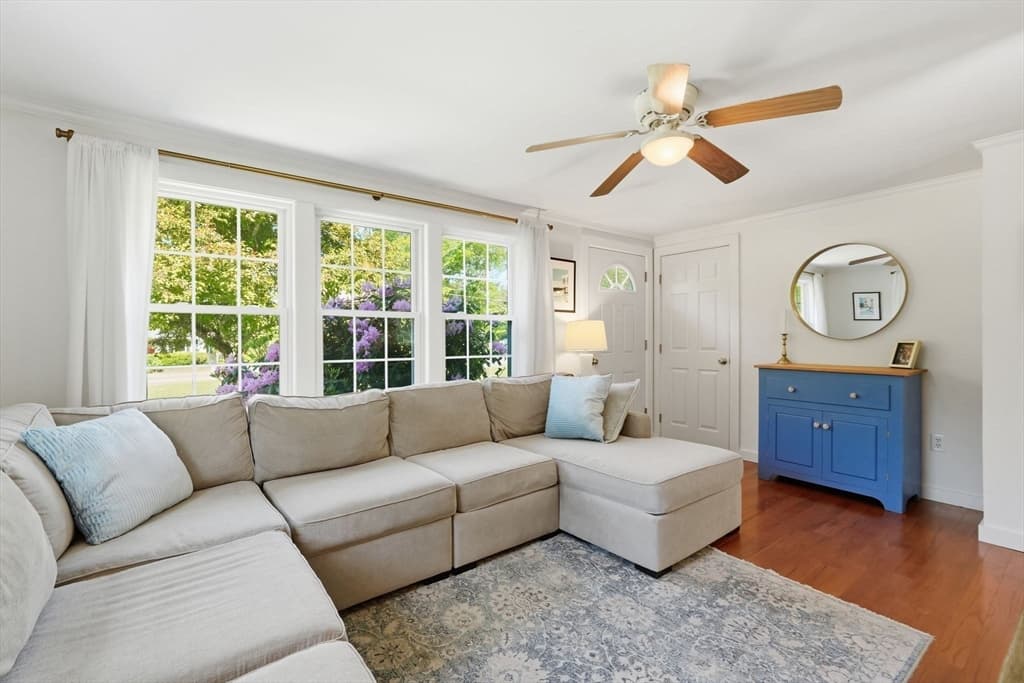 Casa em Leverett — foto 8