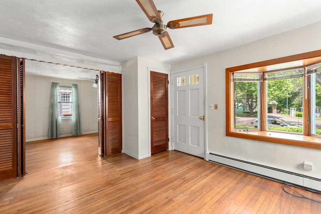 Casa em South Hadley — foto 6