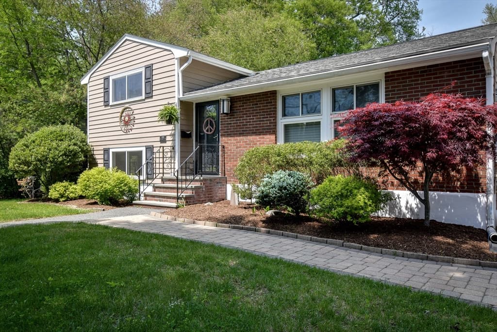 Casa em Framingham — foto 2