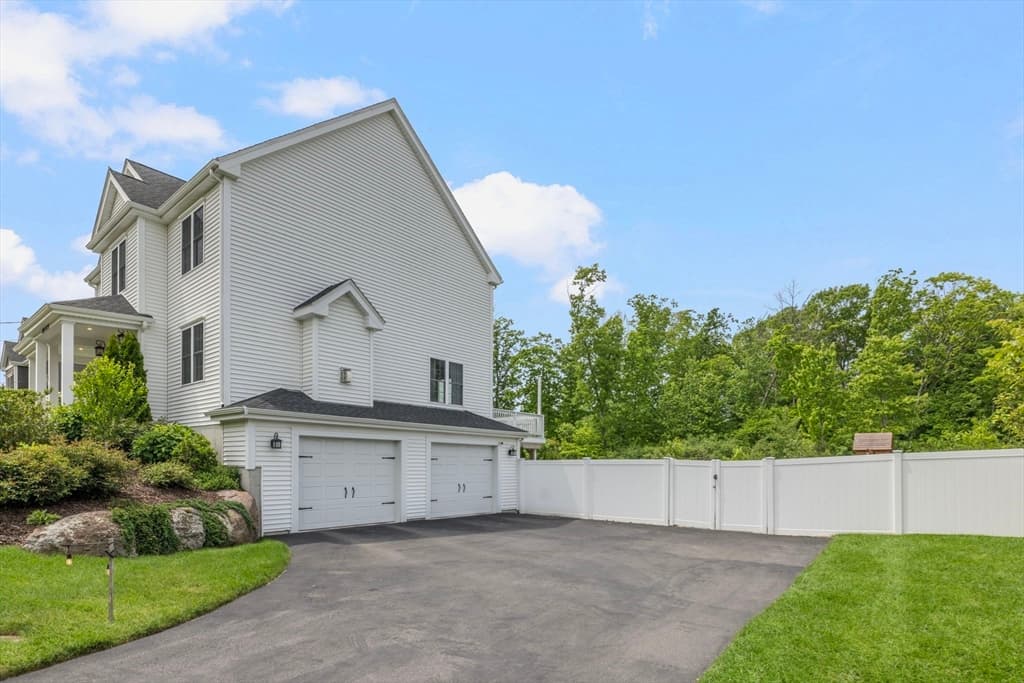Casa em Attleboro — foto 2