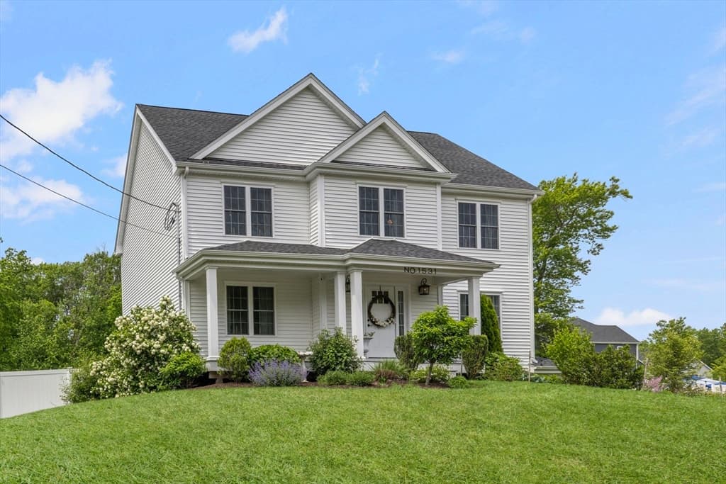 Casa em Attleboro
