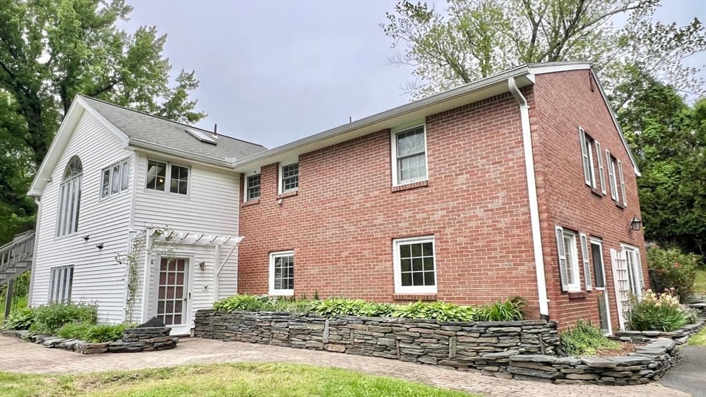 Casa em South Hadley — foto 7