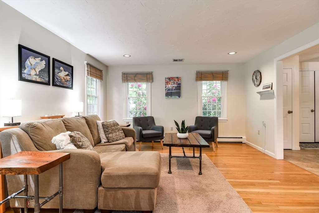 Casa em Framingham — foto 4