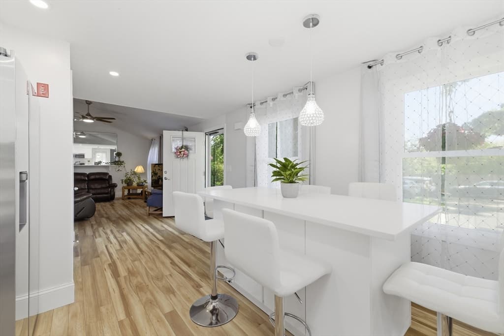 Casa em Brockton — foto 4