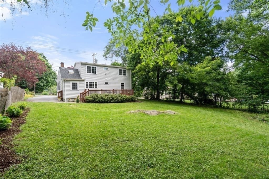Casa em Natick — foto 2