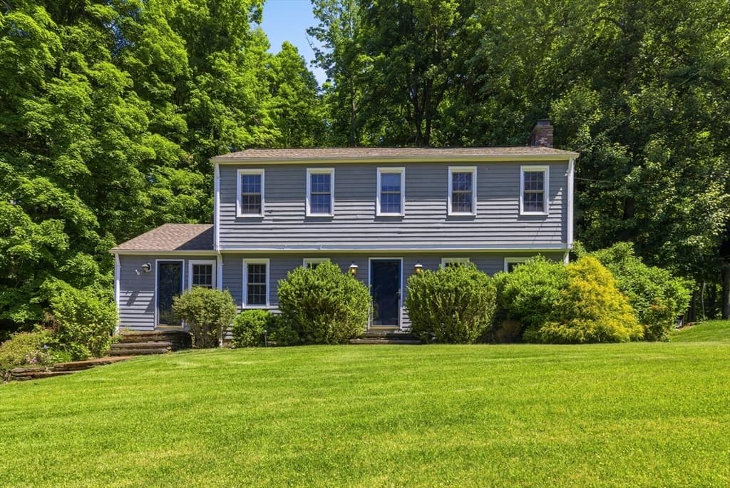 Casa em Longmeadow — foto 3
