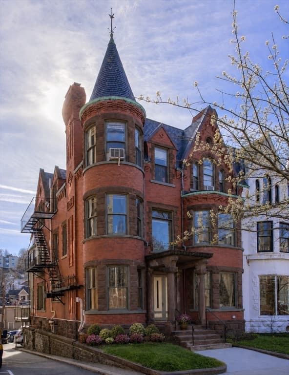 Condomínio em Brookline