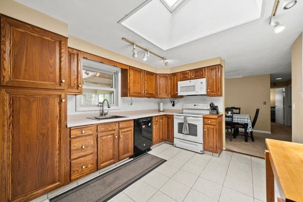 Casa em Peabody — foto 8