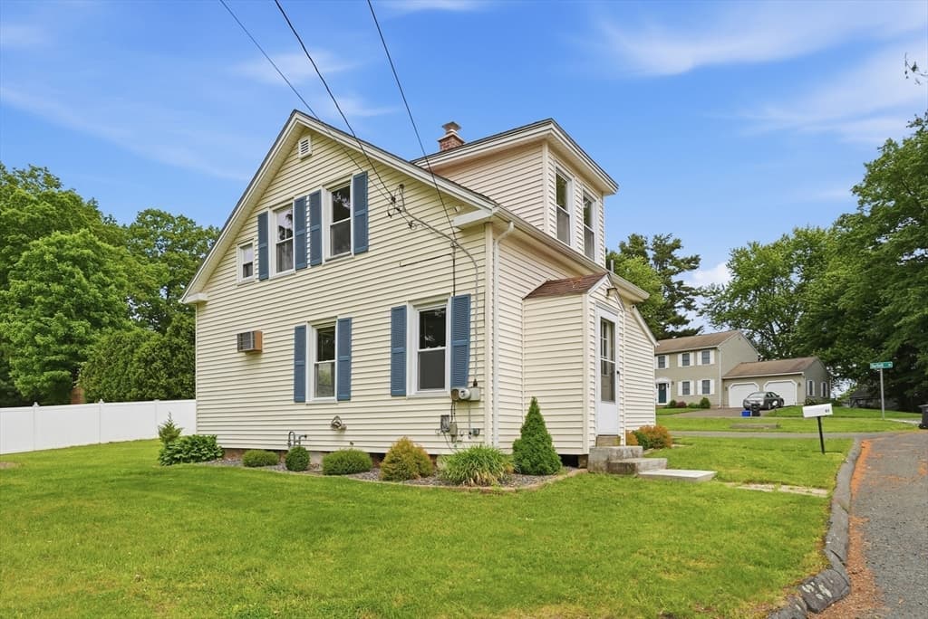 Casa em East Longmeadow — foto 4