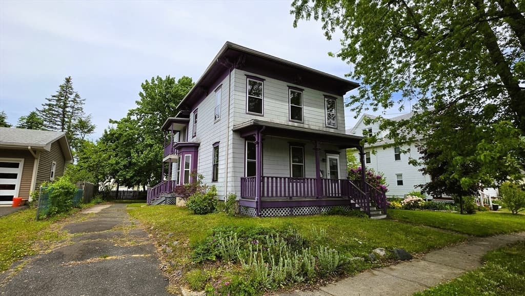 Casa em Chicopee — foto 2
