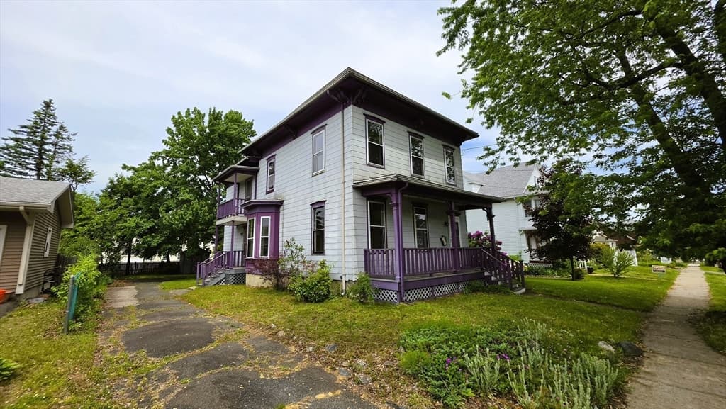 Casa em Chicopee — foto 4