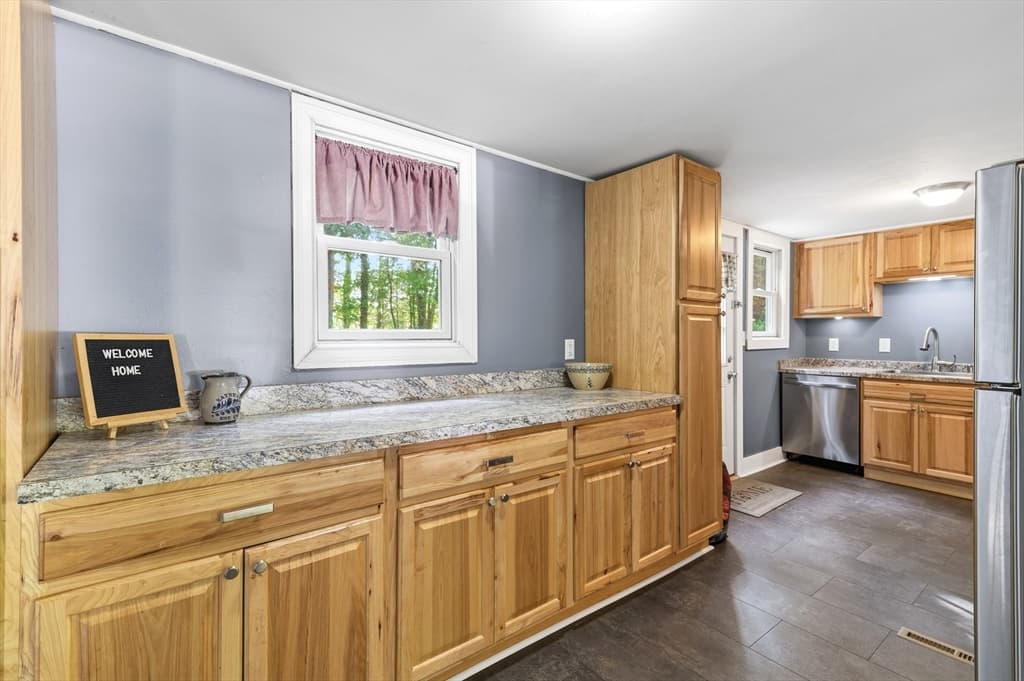 Casa em Raynham — foto 6