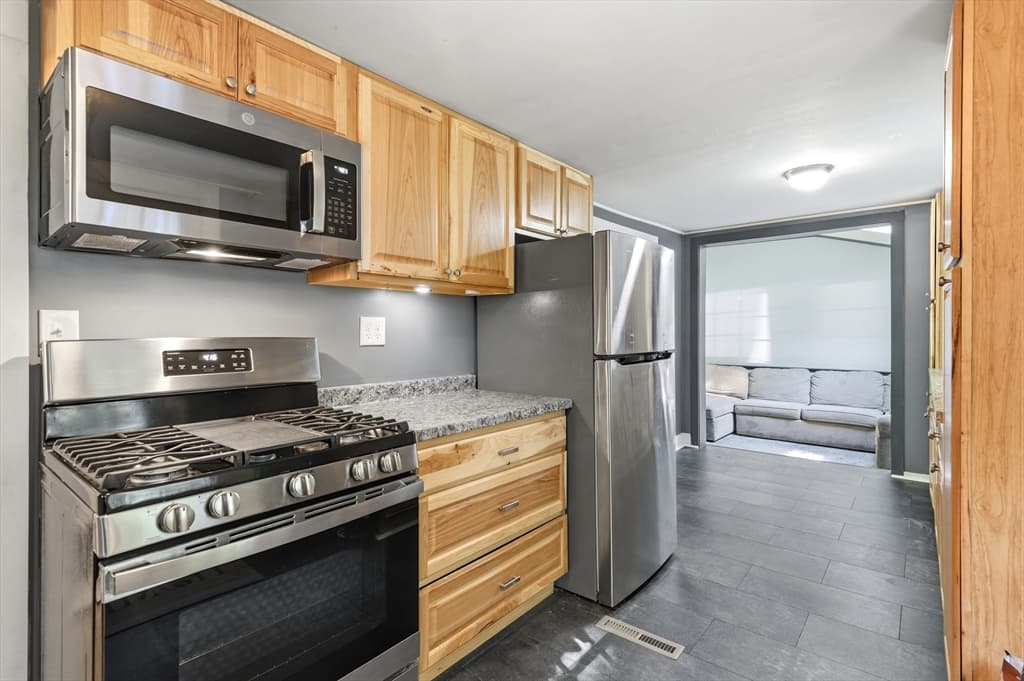 Casa em Raynham — foto 8