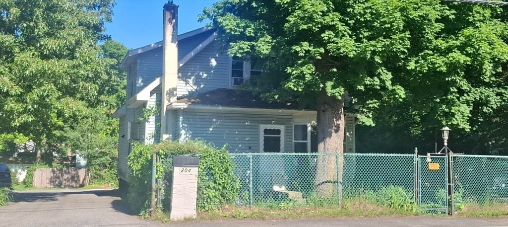 Casa em Millbury — foto 2