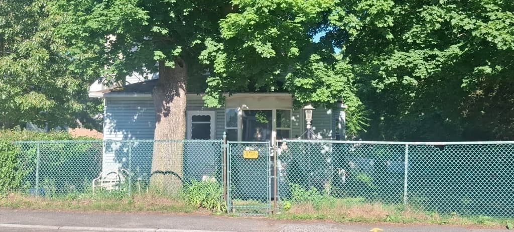 Casa em Millbury — foto 3