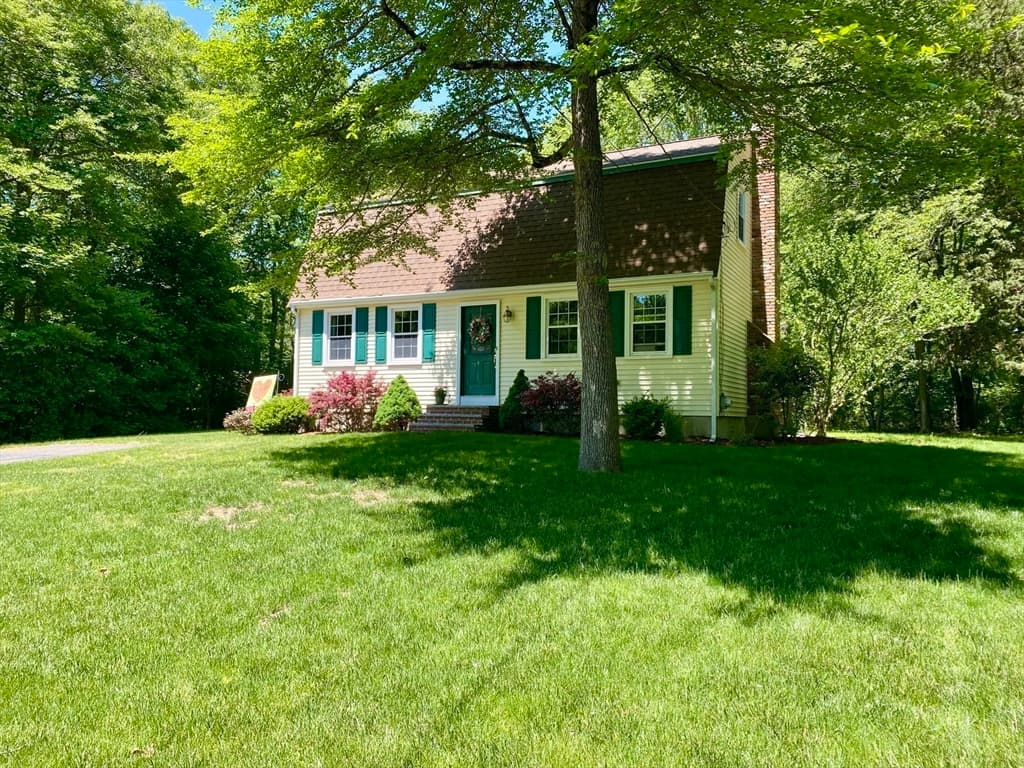 Casa em North Attleboro