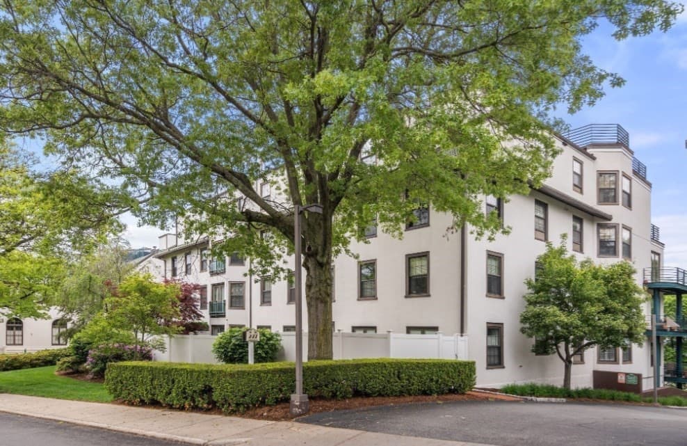 Condomínio em Brookline
