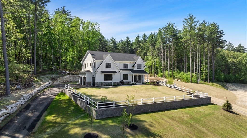 Casa em Hopkinton — foto 2