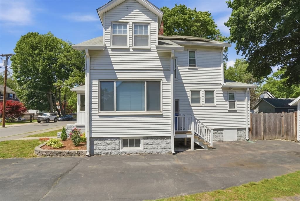 Casa em Stoneham — foto 3