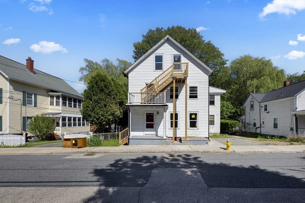 Multi-família em Southbridge